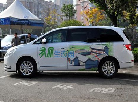 安顺户外车贴喷绘如何保持效果?